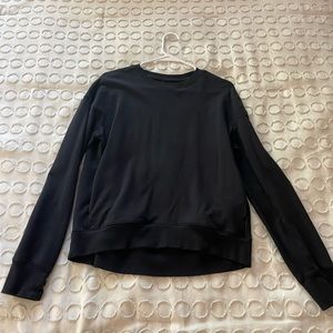 Light weight crew neck